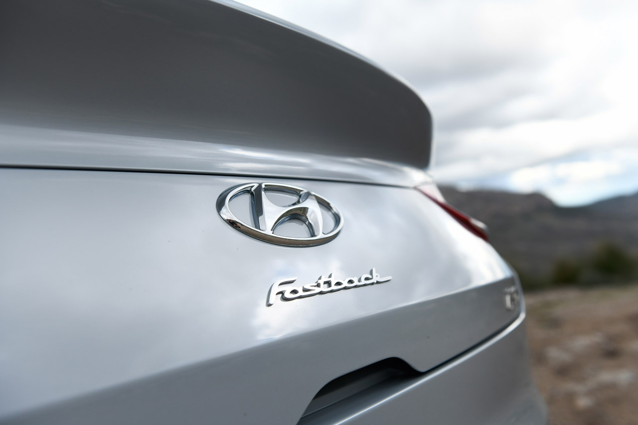 Hyundai maakt complete leveringsprogramma i30 Fastback bekend.