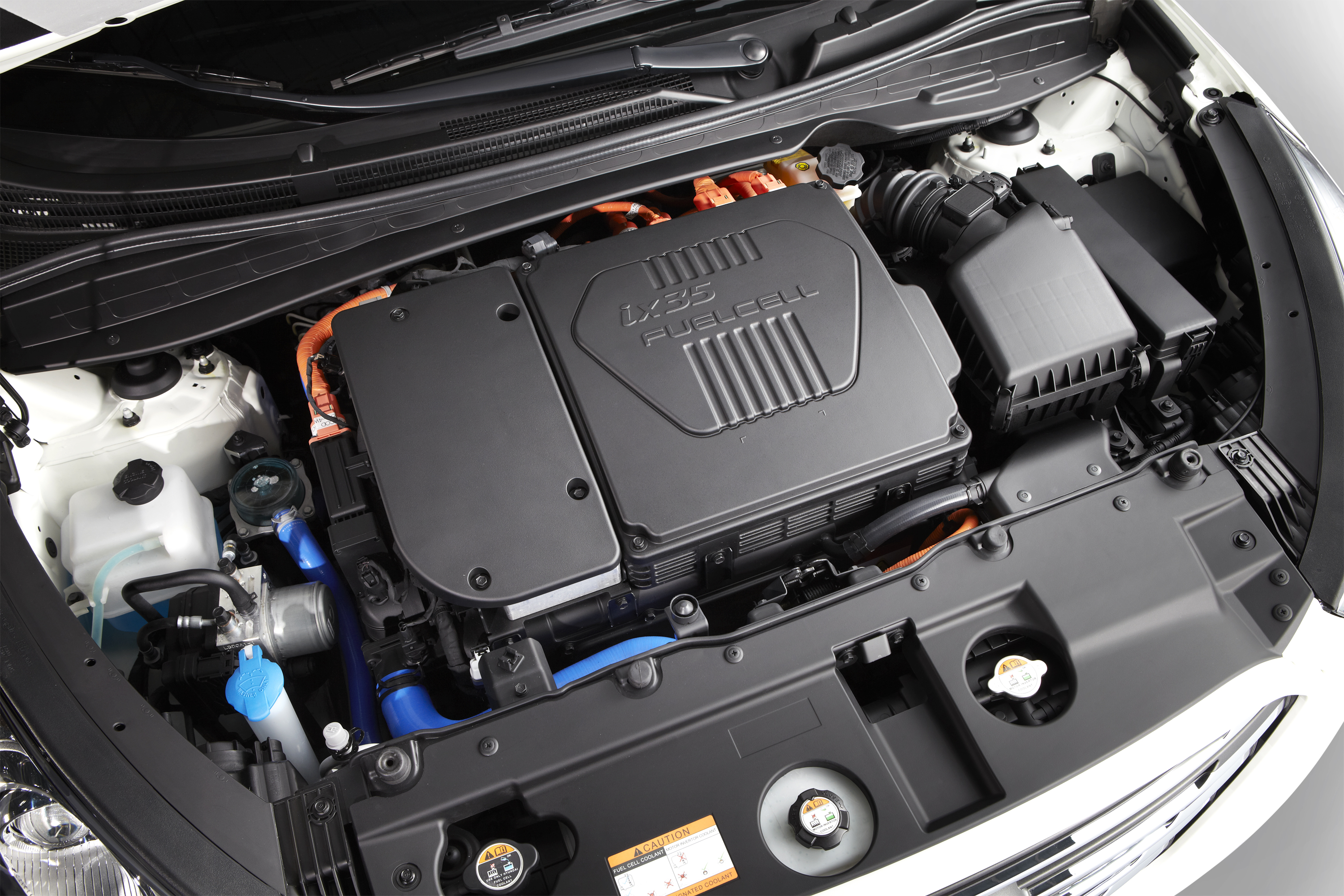 Hyundai gaat met de zelfrijdende ix35 FCEV Fuel Cell naar de Amerikaanse staat Nevada om daar de techniek voor autonoom rijden op de proef te stellen.
