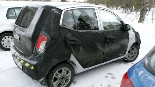 In deze Scoop! laten we je niet een auto zien, maar twee. Beide modellen waren op dezelfde tijd, op dezelfde plek en konden zodoende in een keer op de gevoelige plaat vast gelegd worden. Het gaat hier