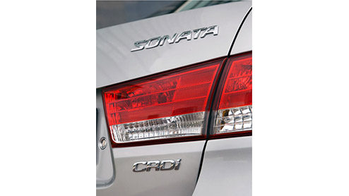 Hyundai heft het modellengamma van de Sonata compleet gemaakt. Vanaf nu is er een nieuwe instapper n wordt de Hyundai leverbaar met een diesel.
