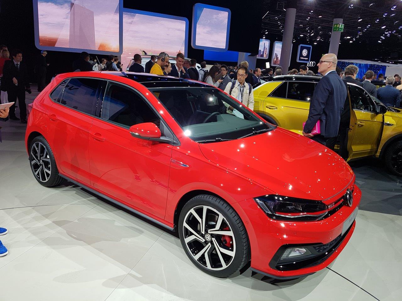 De IAA in Frankfurt barst uit z'n voegen van de primeurs. Een dag lang halen automerken auto's onder doeken vandaag. Vanaf eind deze week mag het publiek ervan genieten, een dikke week lang.