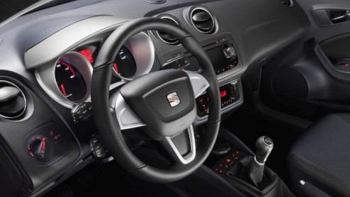 Seat komt vandaag met het prijzenboek van de nieuwe Ibiza op de proppen. De nieuwe Spanjaard, die eind mei als vijfdeurs zijn opwachting in Nederland maakt, is te koop vanaf 13.895 euro. Dan staat de 