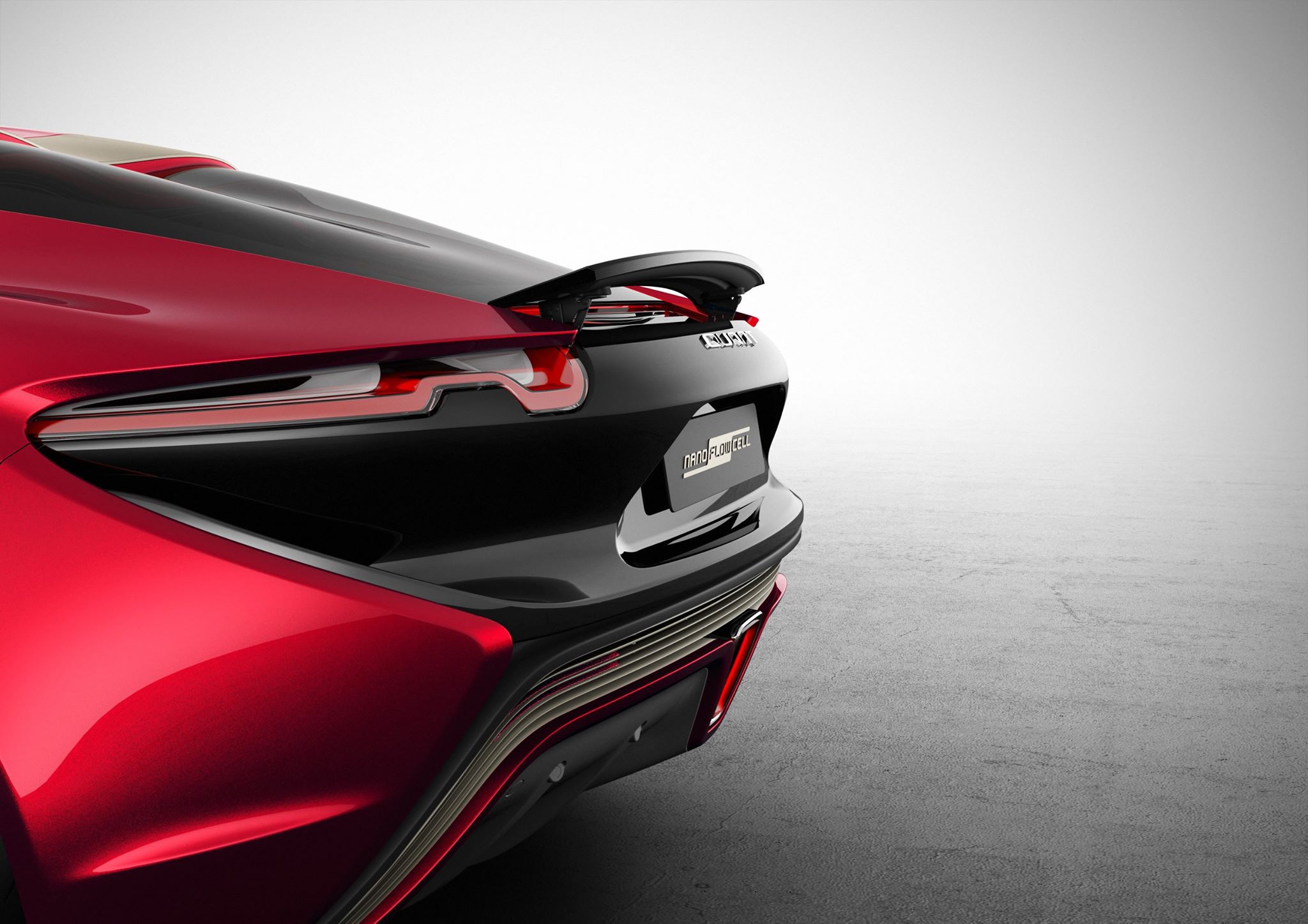 Quant F is elektrische supercar sedan met 1090 pk en 800 km actieradius. Zijn debuut staat gepland op de Autosalon van Genve.