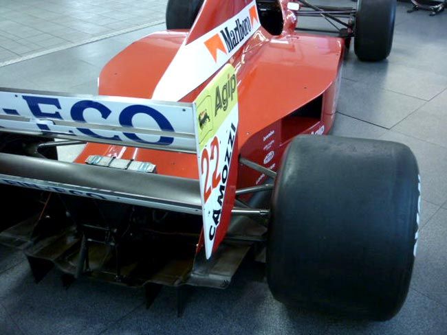 Formule 1 auto bij Catawiki in de veiling. De raceauto uit 1992 verkeert in zeer goede staat en brengt naar verwachting 300.000 euro op