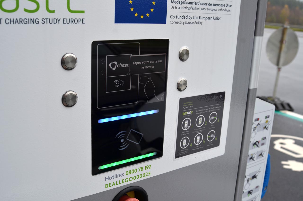 Elektrische auto's hebben een groeiende actieradius. Maar hoe staat het met de laadpalen in het buitenland. Autovandaag nam de proef op de som met een Renault Zoe in Belgi en Frankrijk.