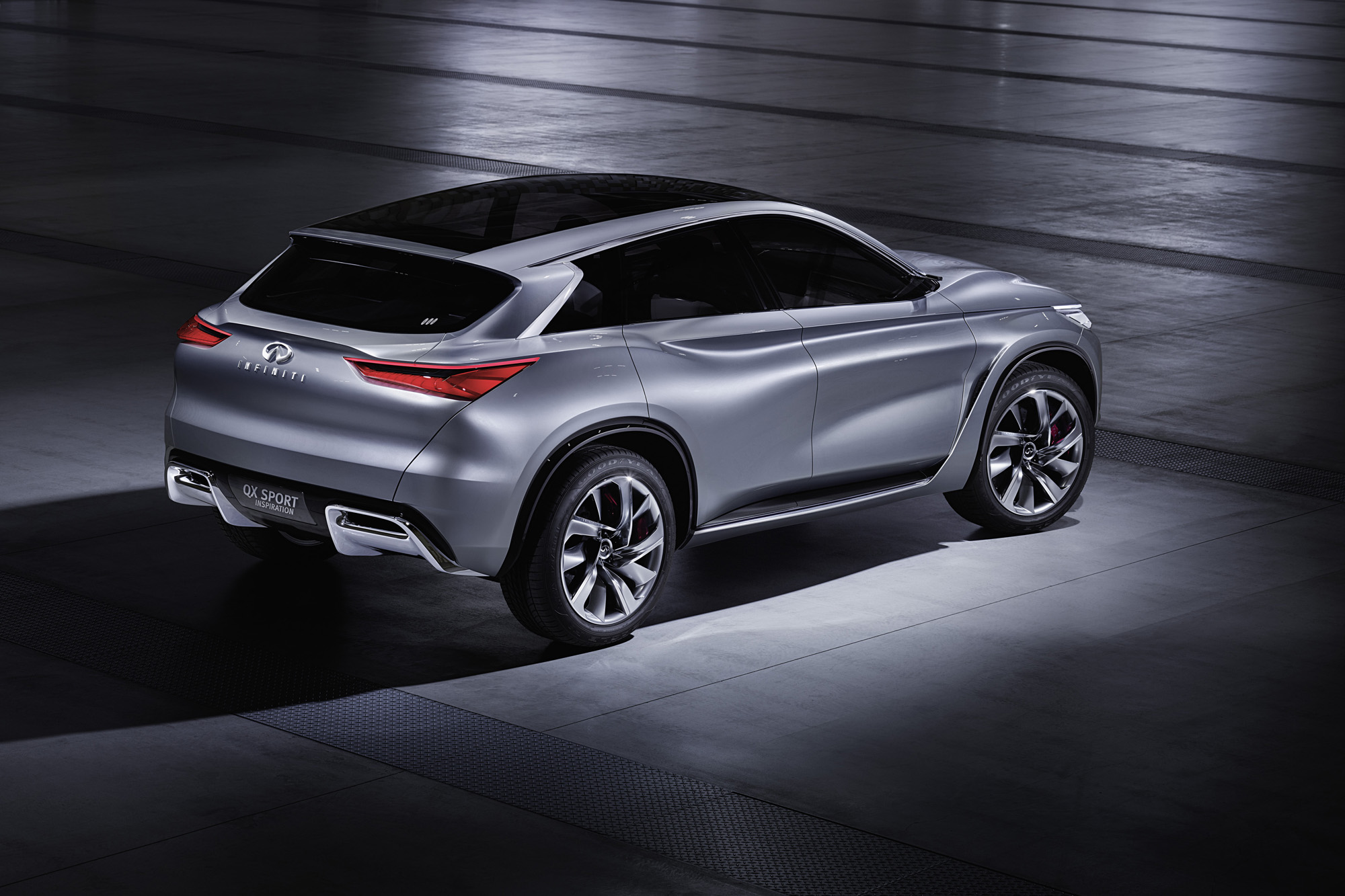 Infiniti presenteert QX Sport Inspiration als voorbode van de QX50, die zijn leven begon als Infiniti EX SUV.