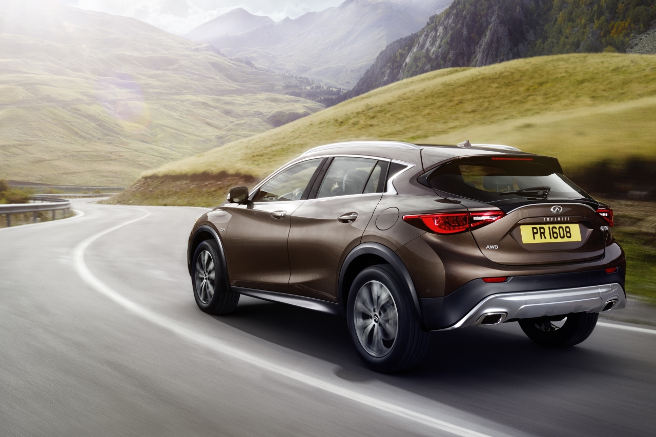Infiniti introduceert QX30, een crossover op basis van de Q30. De stoere versie is nu onthuld op de Los Angeles Motor Show.