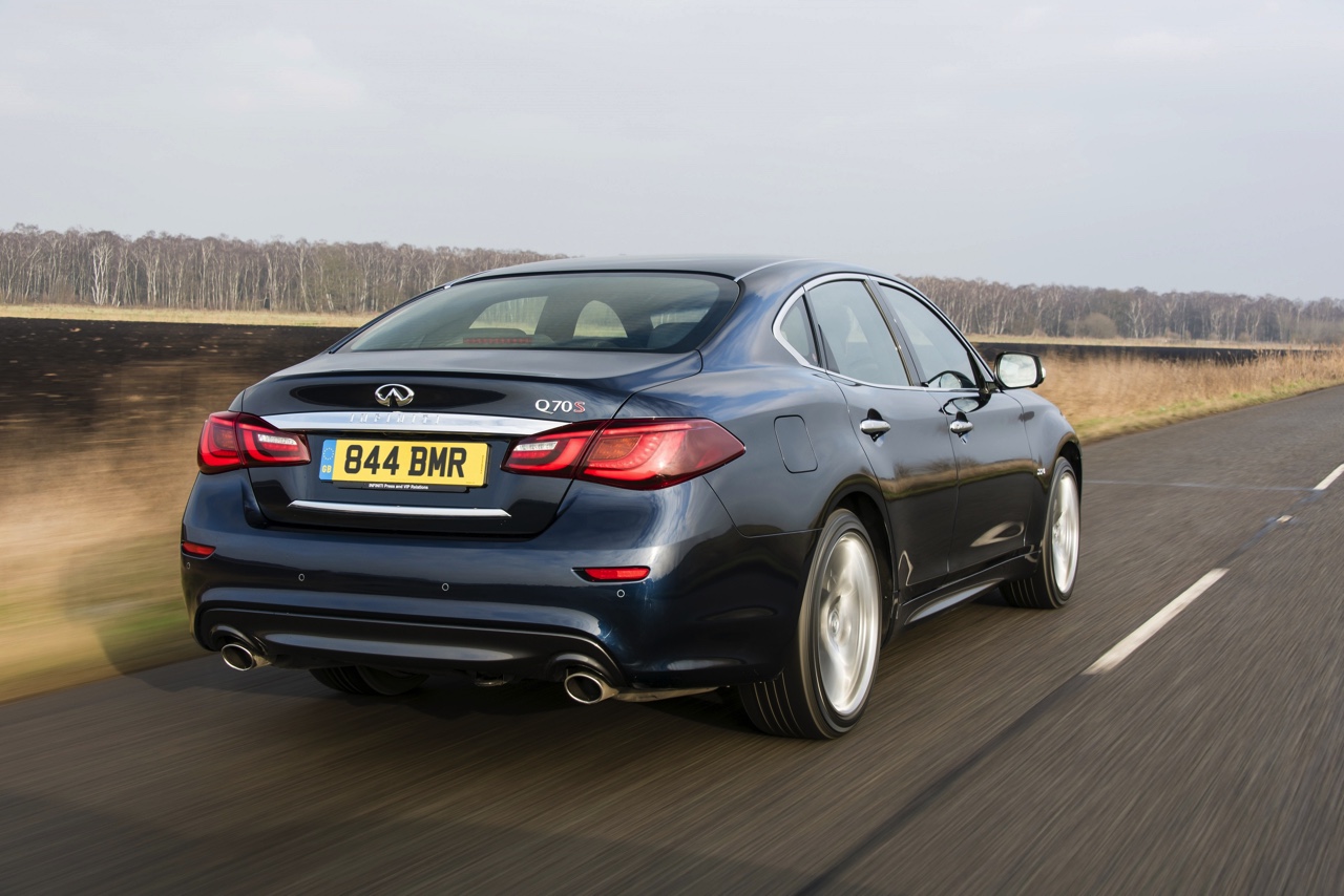Autotest Infiniti Q70 2.2d diesel geeft carrire Infiniti M een waardig vervolg met veel zuinigere diesel.