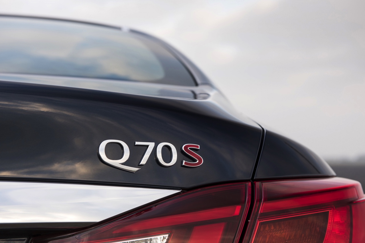 Autotest Infiniti Q70 2.2d diesel geeft carrire Infiniti M een waardig vervolg met veel zuinigere diesel.