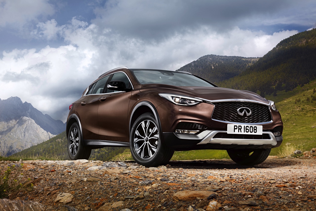Infiniti QX30 naar Nederland met 2.2d AWD en DCT-7 automaat. Het betreft een hoger staande Q30 voorzien van meer offroad looks.