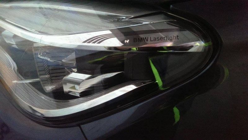 De nieuwe BMW 7 Serie innoveert met vierwielbesturing en gewichtsverlies naar de best rijdende topklasse limousine.
