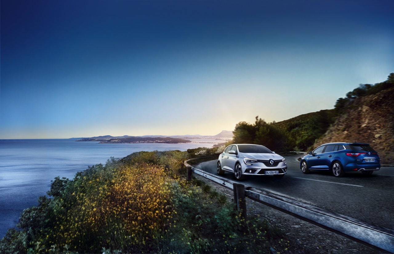 Renault zet de nieuwe Mgane Estate vanaf september 2016 bij de dealer in de showroom en trakteert op introductievoordeel met het Innovation Pack.