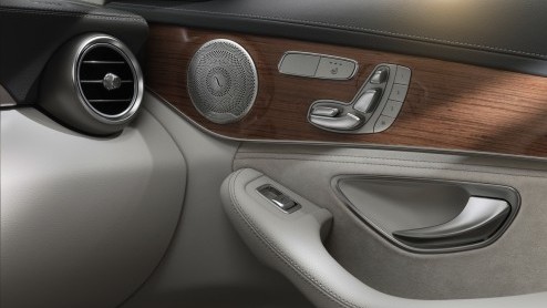 Introductie-aanbieding met Comfort en Businesspakket voor nieuwe Mercedes-Benz C-Klasse.
