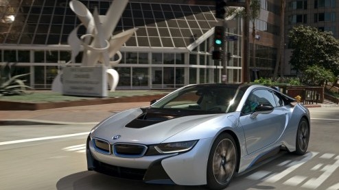 BMW i8 rijtest, volledig elektrisch als het moet en maximaal 360 pk.
