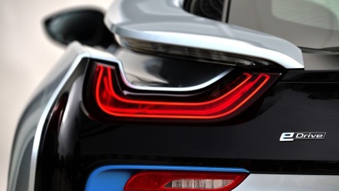 BMW i8 rijtest, volledig elektrisch als het moet en maximaal 360 pk.