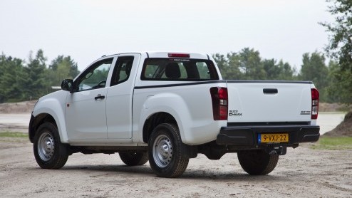 Autotest Isuzu D-Max 2,5 liter turbodiesel in Beekse Bergen