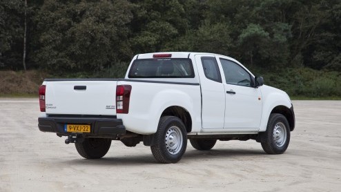 Autotest Isuzu D-Max 2,5 liter turbodiesel in Beekse Bergen