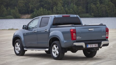 Autotest Isuzu D-Max 2,5 liter turbodiesel in Beekse Bergen
