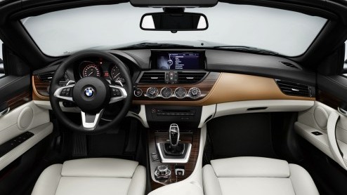 BMW Z4 vanaf het voorjaar leverbaar als Pure Fusion Design. Kern van de zaak is een ivoorwit lederen interieur.