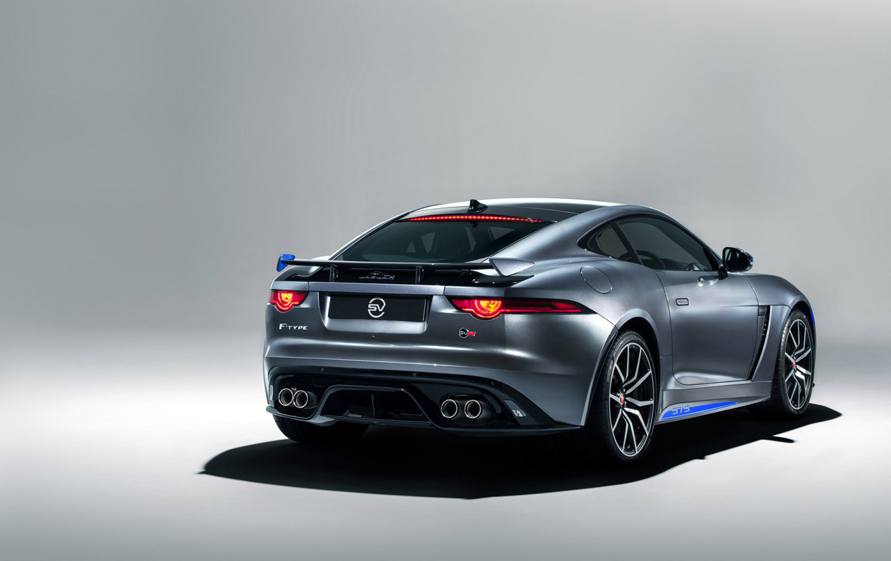 Jaguar lanceert op de F-type SVR een Graphic Pack in diverse kleuren.