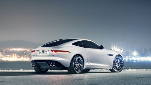 Op 12 december maakt de Jaguar F-Type Coup zijn opwachting op Nederlandse bodem. De Europese primeur van de coup heeft plaats tijdens de Masters of LXRY 2013 in Amsterdam RAI.