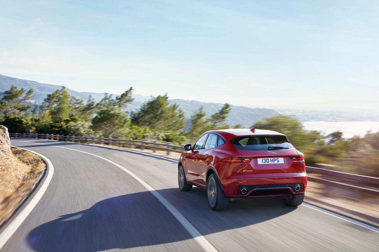 Jaguar plaatst de nieuwe, compacte E-pace SUV onder de bestaande F-pace