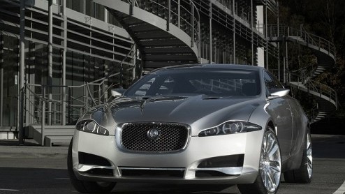 Met de huidige S-type heeft Jaguar nou niet echt een topper in huis. Het ietwat saaie en veels te retro zijnde uiterlijk van de Jaguar heeft nooit echt geleid tot enorme verkoopcijfers. Maar daar gaat