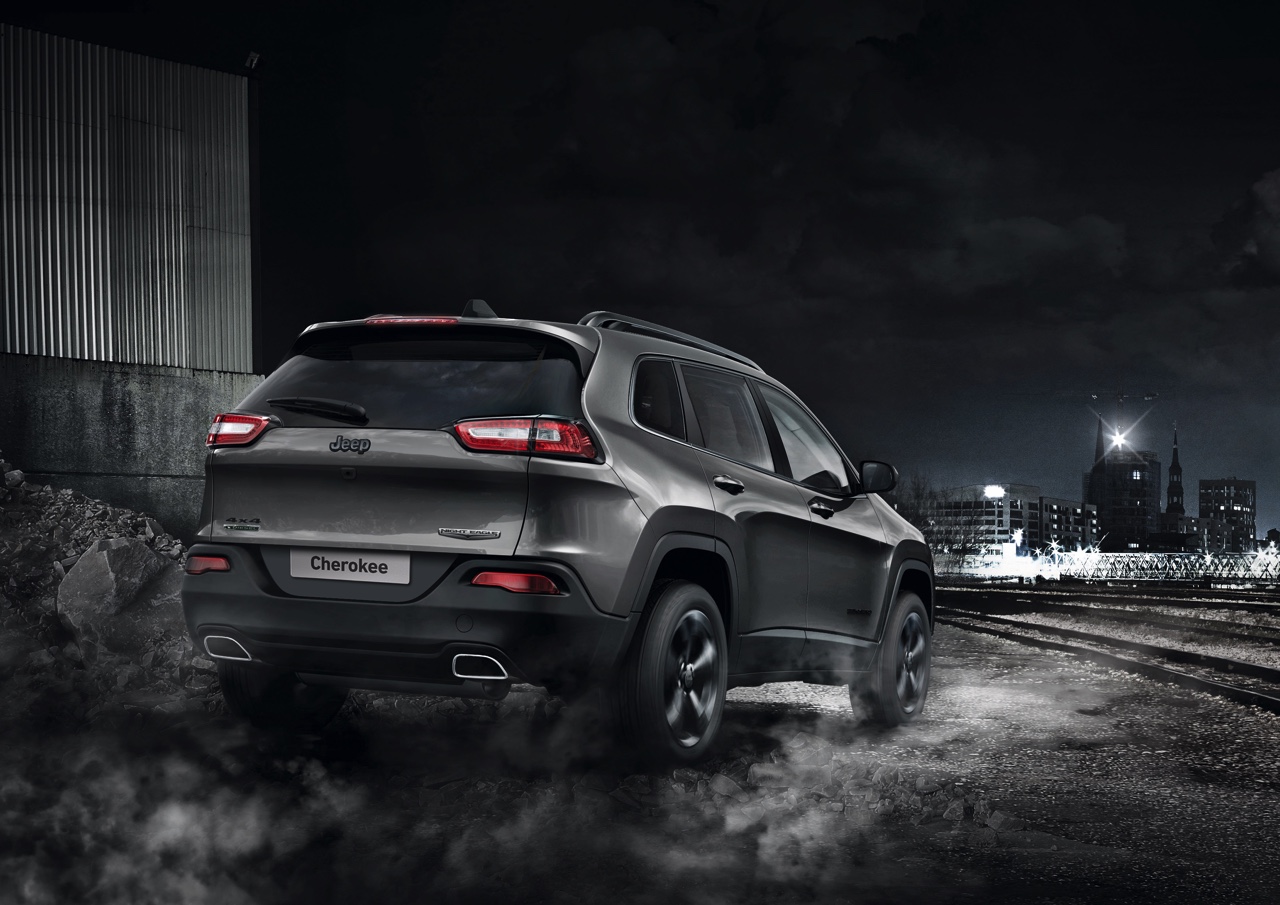 Jeep introduceert Renegade en Cherokee Night Eagle als Europese premiere op de IAA Frankfurt.