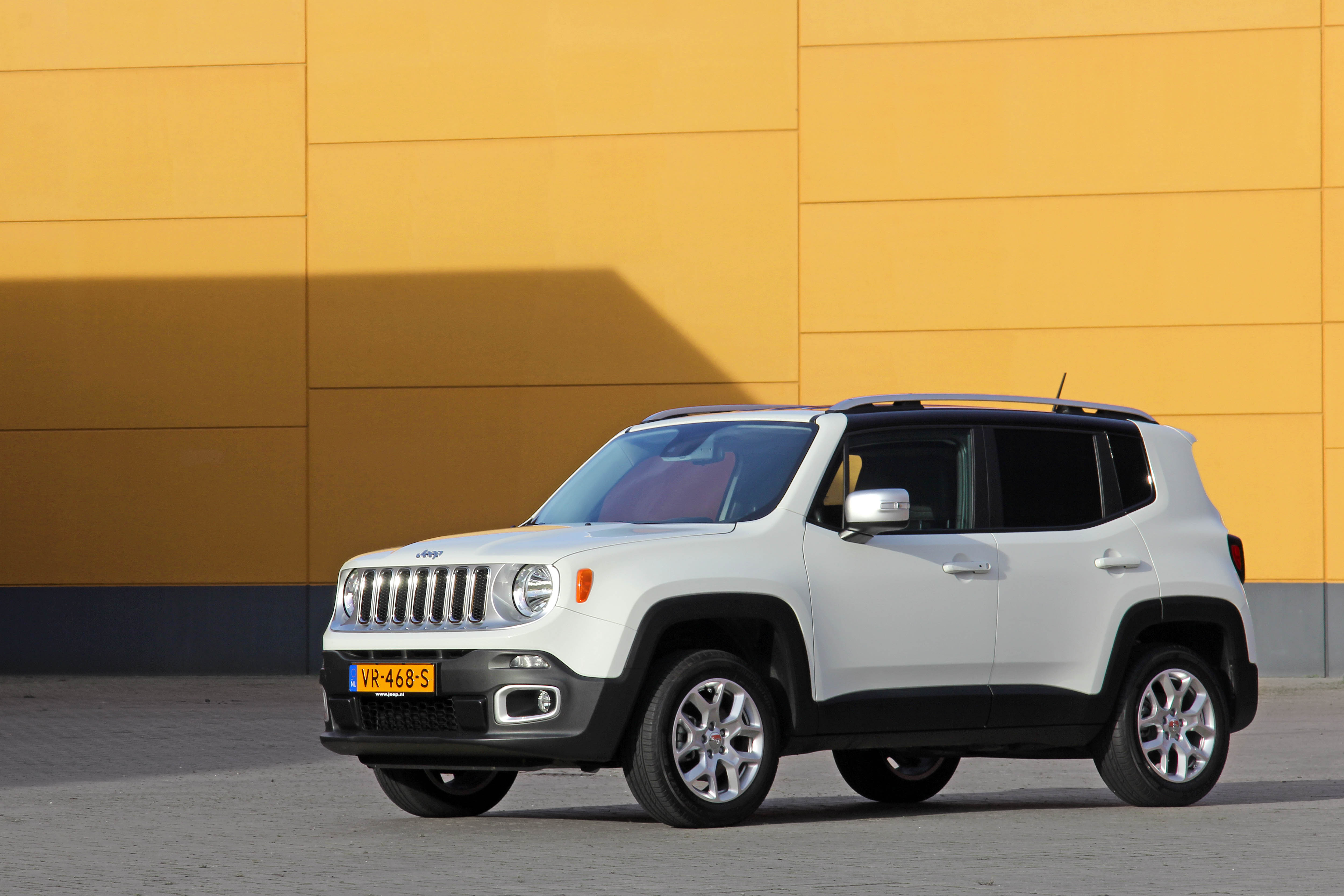 De nieuwe Jeep Renegade Van is de uitvoering op grijs kenteken voor ondernemers.
