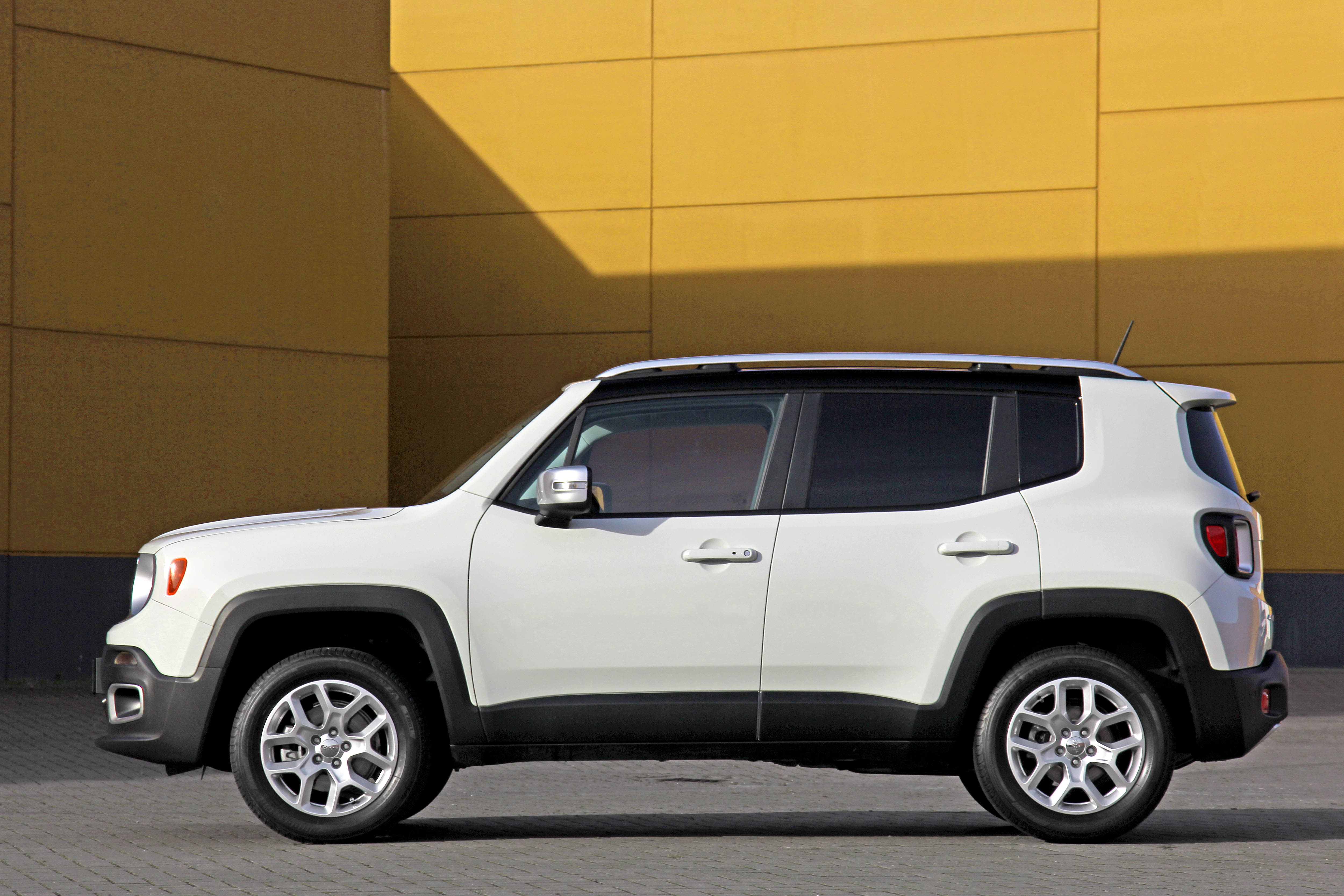 De nieuwe Jeep Renegade Van is de uitvoering op grijs kenteken voor ondernemers.