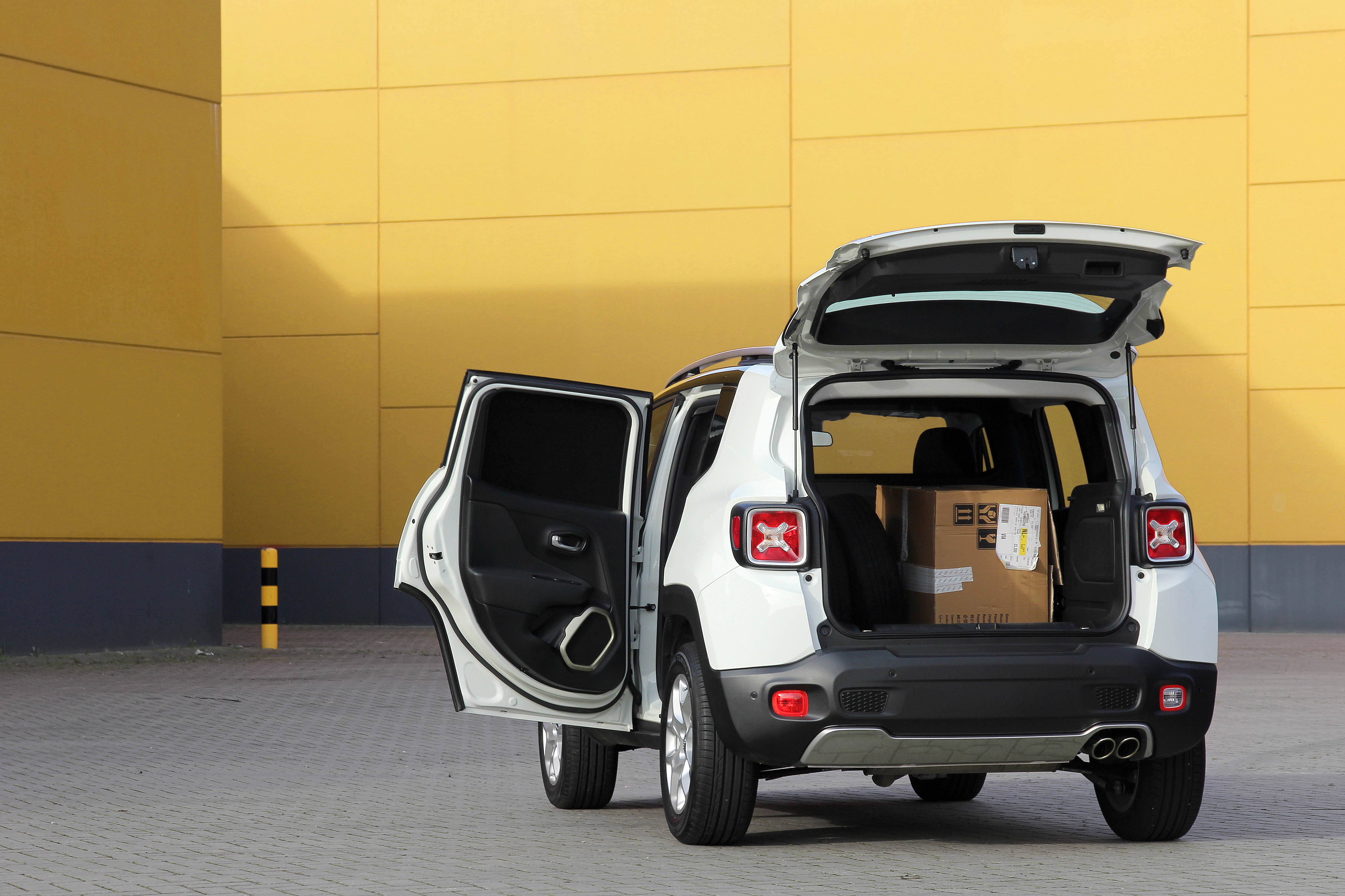De nieuwe Jeep Renegade Van is de uitvoering op grijs kenteken voor ondernemers.