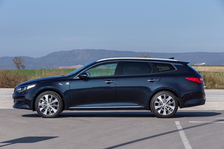 Autotest Kia Optima Sportswagon 1.7 CRDi en Kia Optima GT 2.0 T-GDI. Het is het nieuwe aanbod van Kia om door te breken in het zakelijke segment.