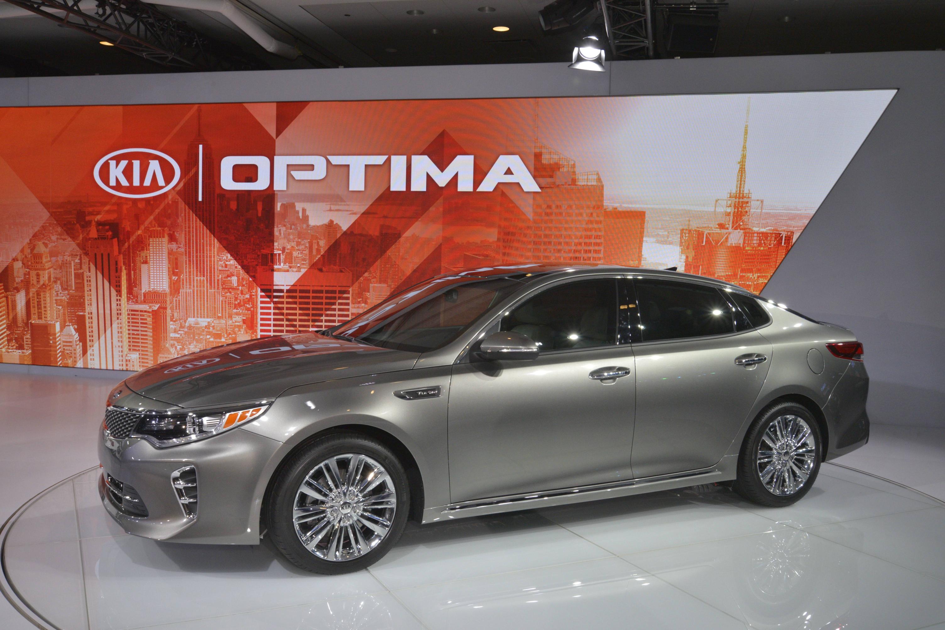 De nieuwe Kia Optima beleefde zijn wereldprimeur op de New York International Auto Show 2015.