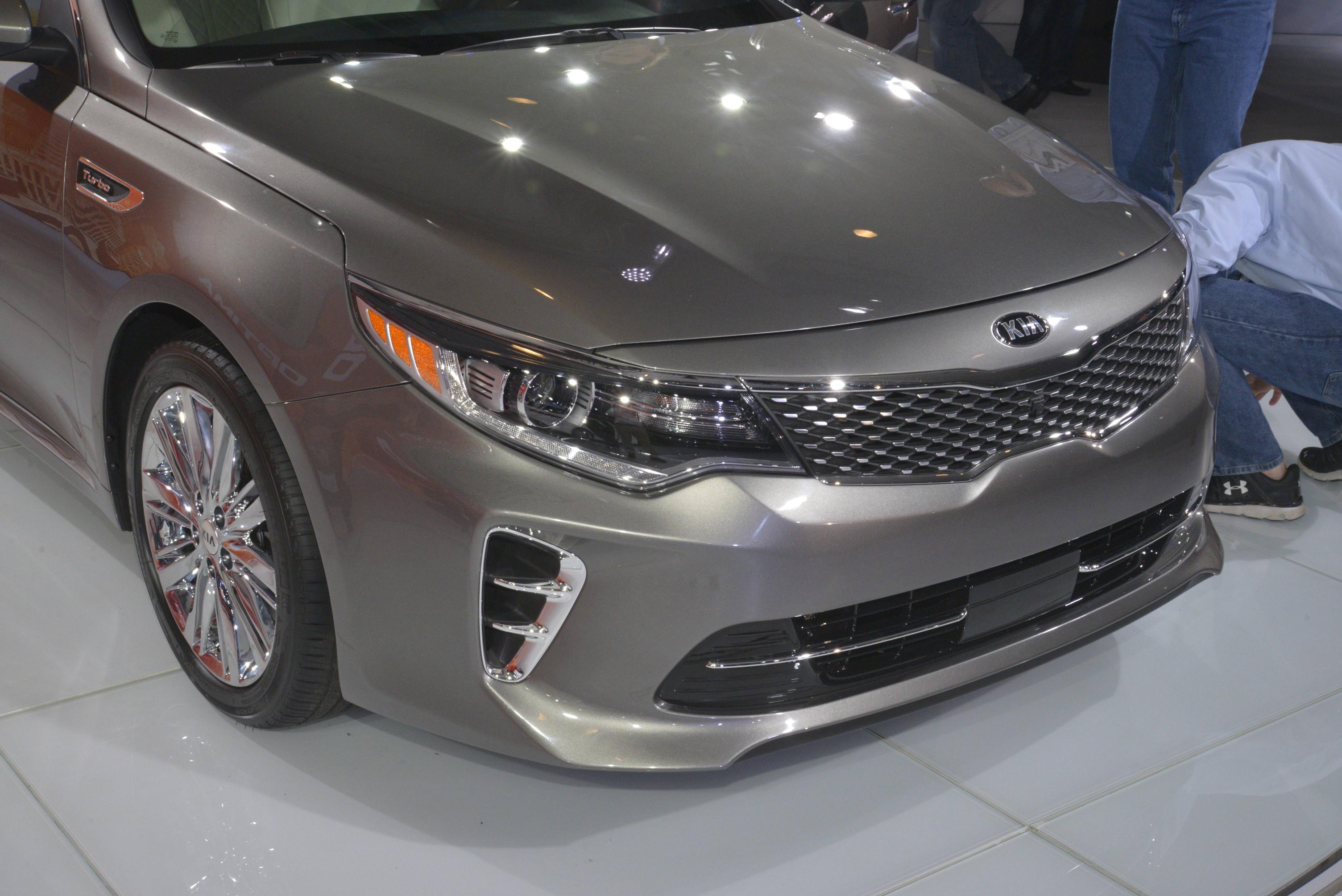De nieuwe Kia Optima beleefde zijn wereldprimeur op de New York International Auto Show 2015.