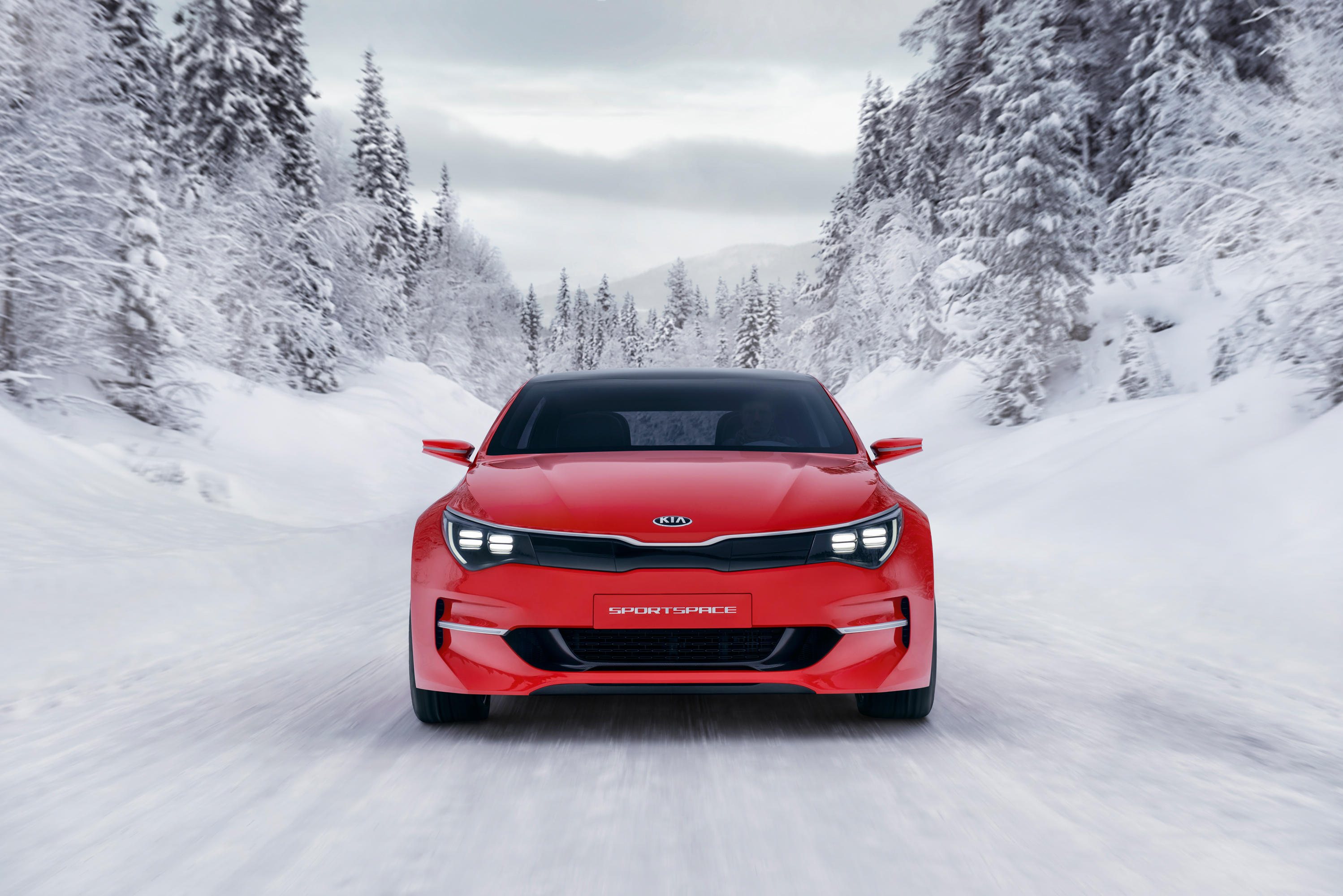 Nieuwe Kia Optima ziet als sedan het licht op de New York Auto Show van 2015.