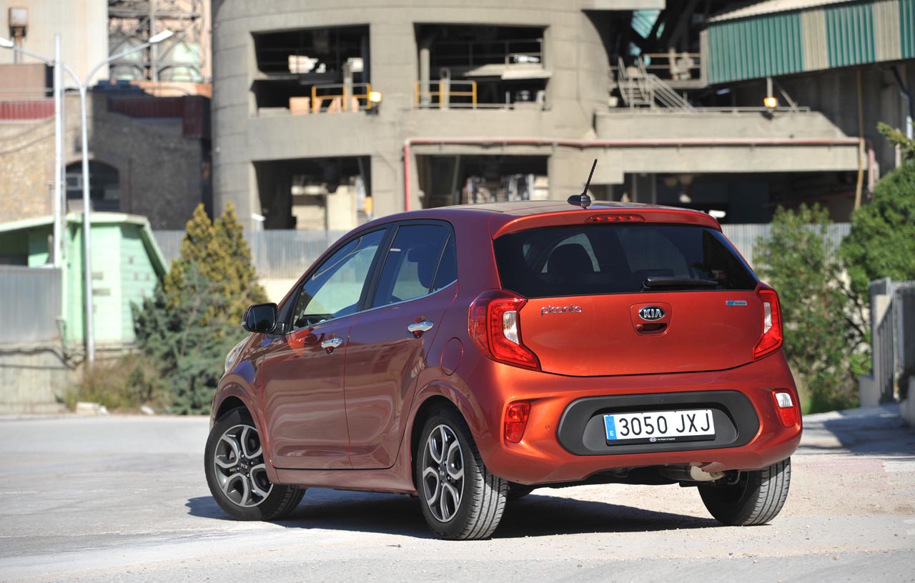 AutoVandaag ging op pad met de nieuwe, derde generatie Kia Picanto en concludeerde dat het model met recht nieuw genoemd mag worden.