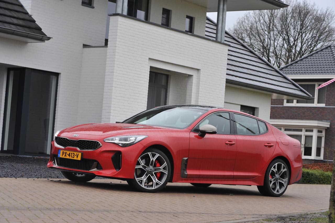 Kia zet met de Stinger een behoorlijk bijzondere auto neer met een brok optimale, traditionele techniek. De BPM maakt serieuze verkoopmogelijkheden van de V6-versie vrijwel onmogelijk.