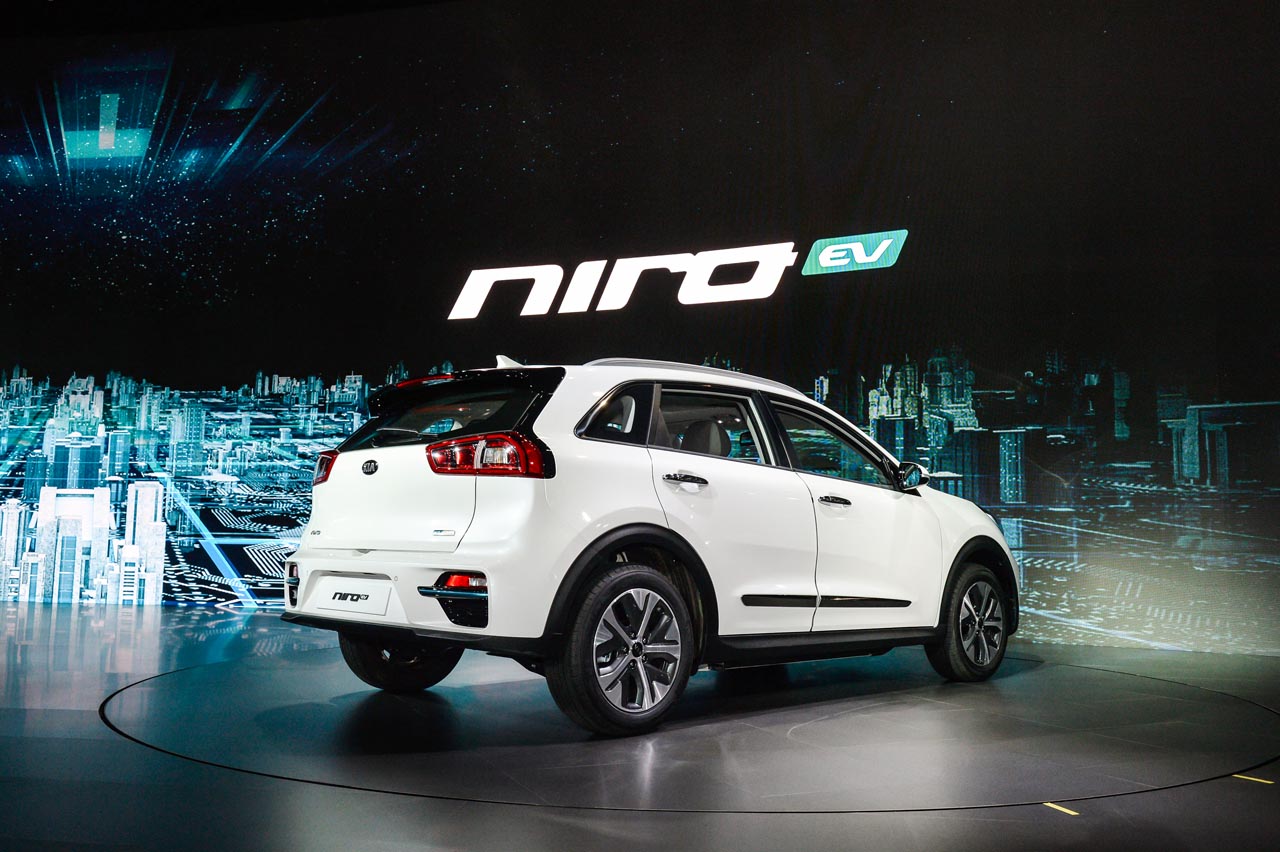 Kia heeft Busan de nieuwe Niro EV onthuld. Later dit jaar komt deze ook bij ons beschikbaar.