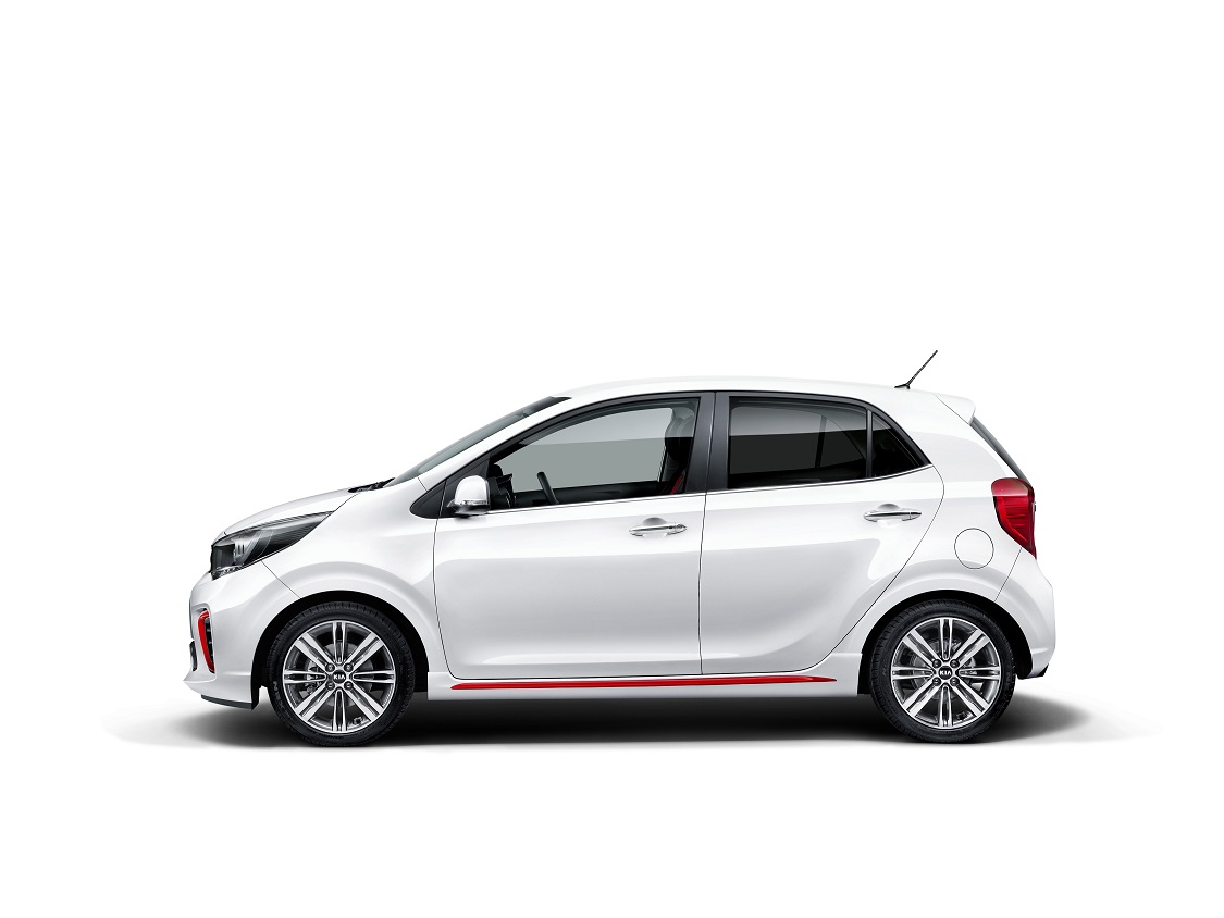 Kia heeft het doek getrokken van de nieuwe Picanto, die van binnen ruimer is geworden. In het tweede kwartaal komt de auto op de Nederlandse markt.