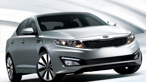 Niet in Genve, maar op de autoshow van New York (begin april) presenteert Kia de nieuwe Magentis, die zijn platform deelt met de op stapel staande Hyundai i40. De eerste fotos zijn inmiddels wereldk