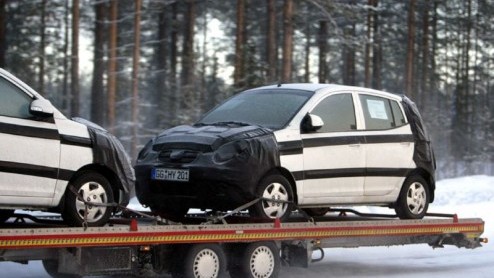In deze Scoop! laten we je niet een auto zien, maar twee. Beide modellen waren op dezelfde tijd, op dezelfde plek en konden zodoende in een keer op de gevoelige plaat vast gelegd worden. Het gaat hier