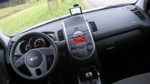 Hij is hip, ziet er stoer uit maar is ook gewoon ruim en praktisch. We hebben het dan over de Kia Soul, die volgende maand bij de dealers staat. Vanuit een passende omgeving in Amsterdam maakten we