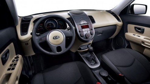 Kia maakt een nieuwe stap in de hybride-markt. Nu is het kersverse model Soul is de gelukkige. De Koreanen presenteren zowel de productieversie van de Soul als het hybride studiemodel in Parijs. Ook i