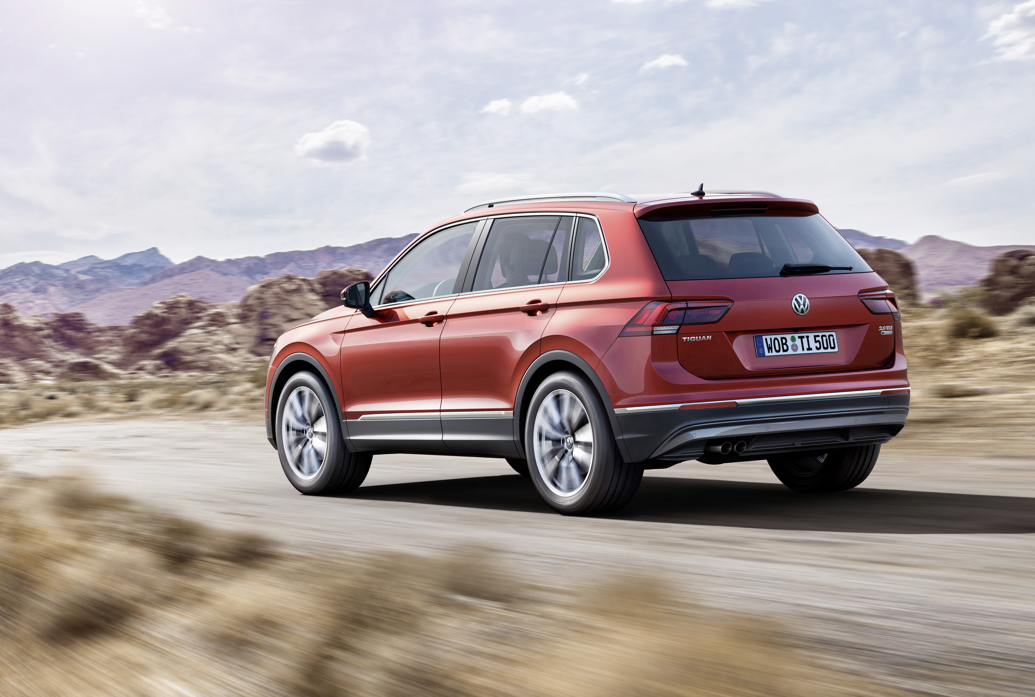 Nieuwe Volkswagen Tiguan klaar voor IAA Frankfurt. De GTE plug-in hybride steelt de show als studiemodel.