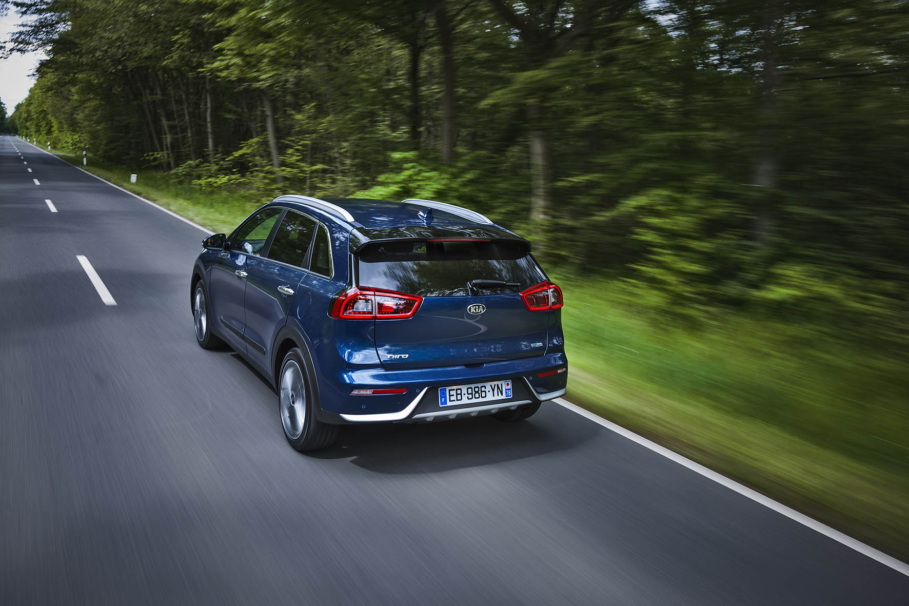 Prijzen en uitvoeringen Kia Niro bekend gemaakt. De Niro Hybride is er vanaf 25.995 euro en komt er in vijf uitvoeringen.