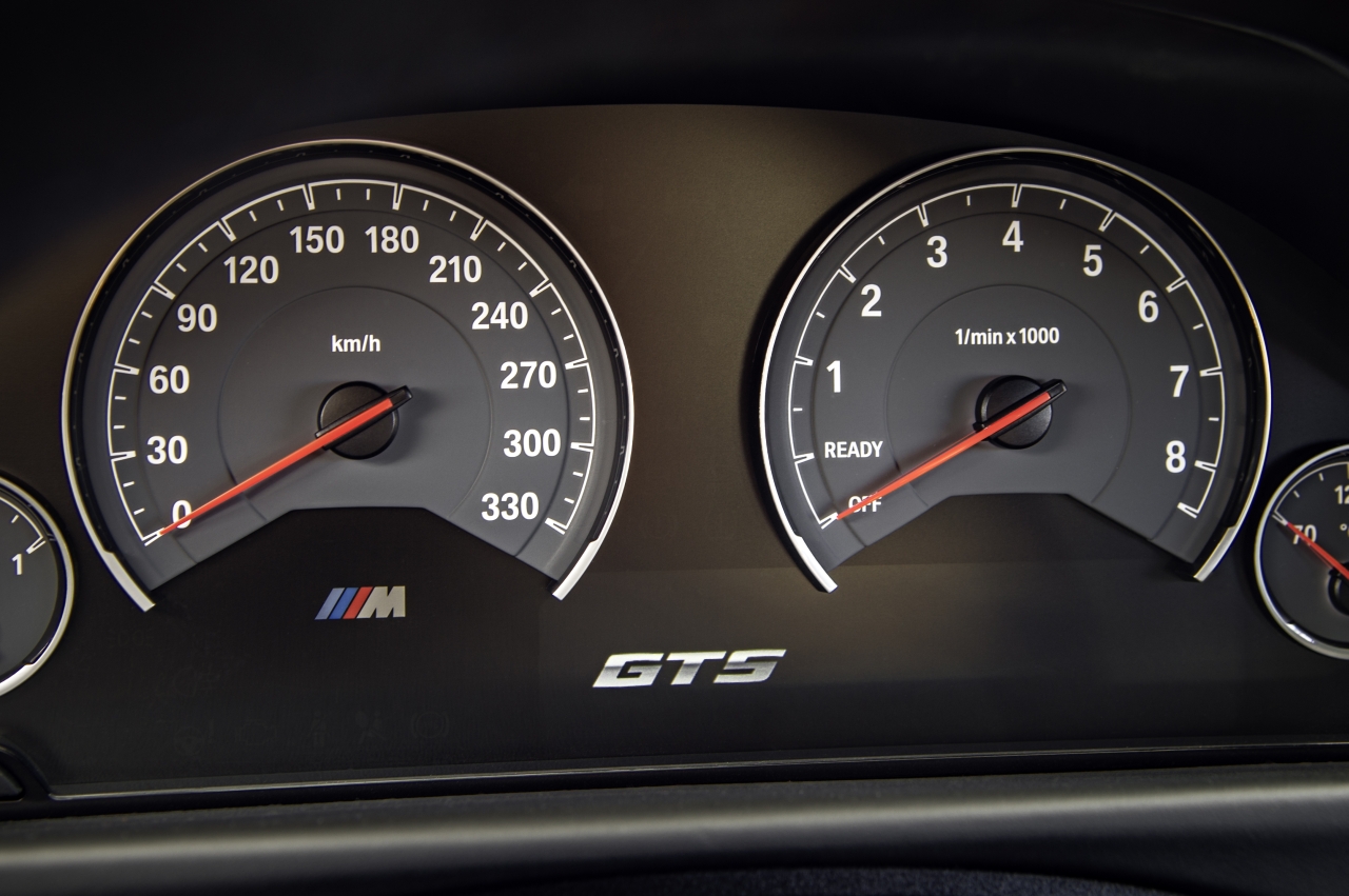 BMW introduceert de M4 GTS als supersportieve versie van de M4 Coupe, maar dan uitgerust met waterinjectie en lichtgewicht uitrusting.