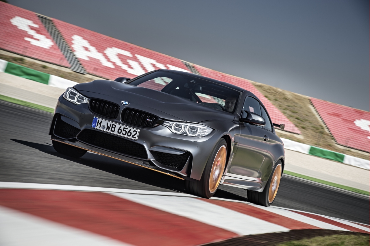 BMW introduceert de M4 GTS als supersportieve versie van de M4 Coupe, maar dan uitgerust met waterinjectie en lichtgewicht uitrusting.