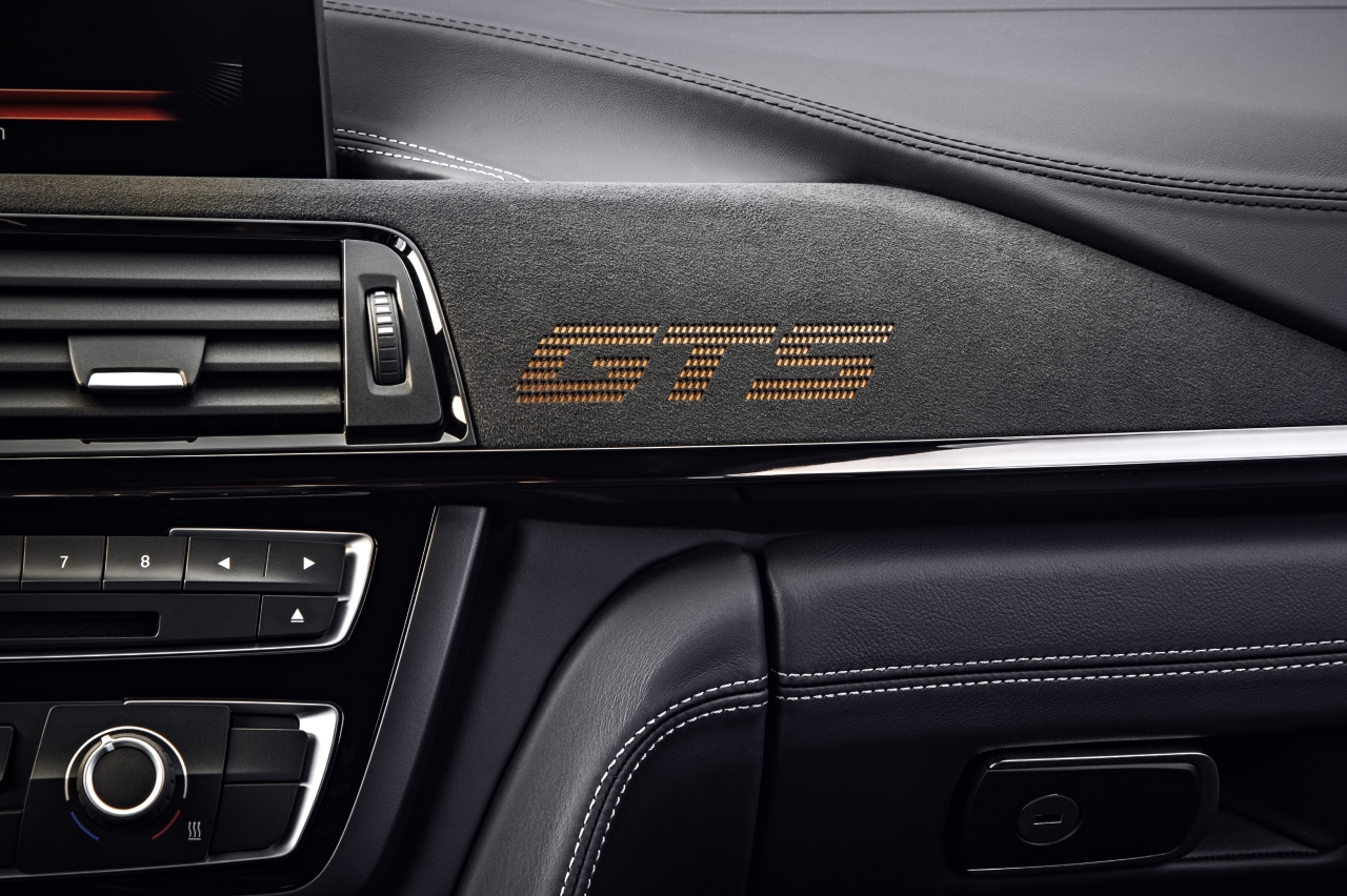 BMW introduceert de M4 GTS als supersportieve versie van de M4 Coupe, maar dan uitgerust met waterinjectie en lichtgewicht uitrusting.