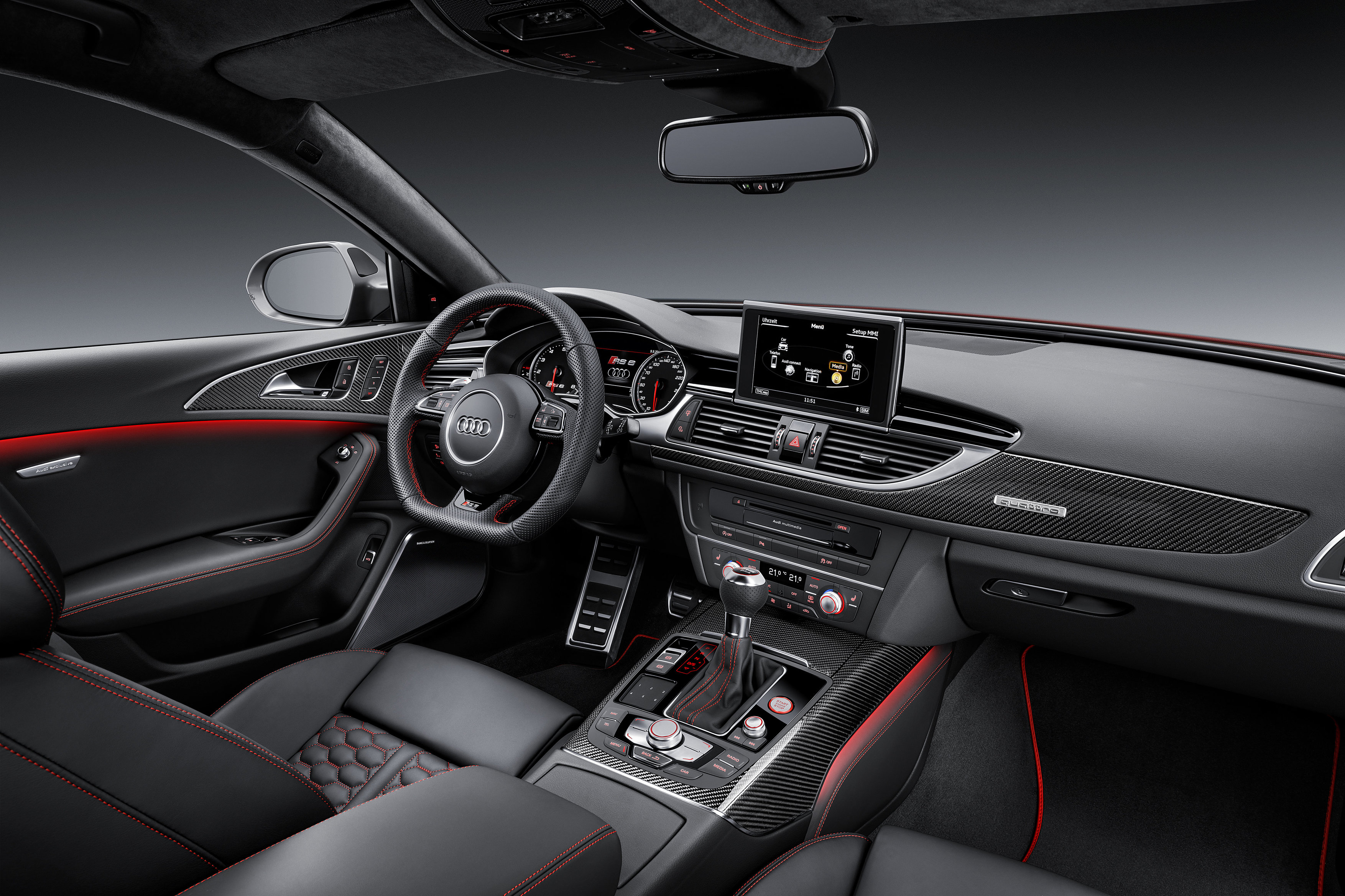 Audi introduceert Audi peformance modellen met de komst van de RS6 Avant performance en RS7 Sportback performance. Beide modellen zijn eind oktober 2015 bestelbaar.
