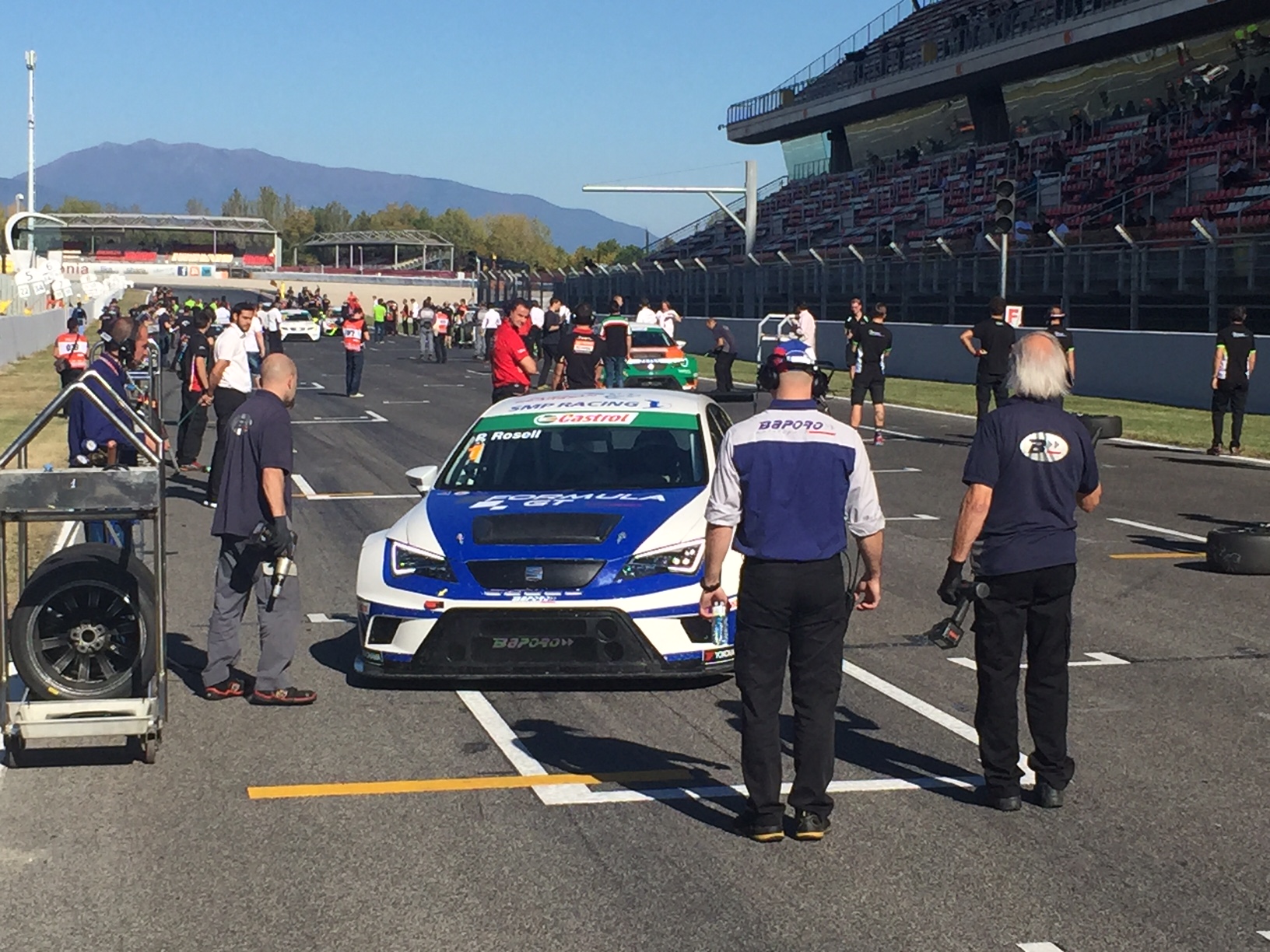 Verslag Seat Leon Eurocup 2015 tijdens het laatste raceweekend op Circuit de Barcelona-Catalunya net buiten Barcelona.